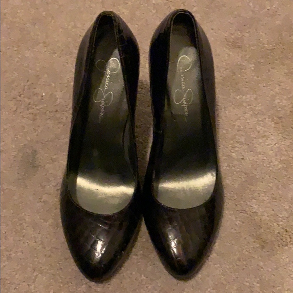 Like New Jessica Simpson Patent Close Toed Heels